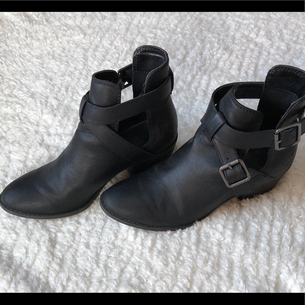 American Eagle Black Booties Women’s Size 6
